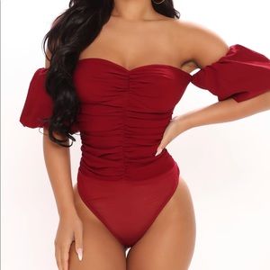 NEW! Fashionnova Burgundy 🍷bodysuit (Make me an offer)